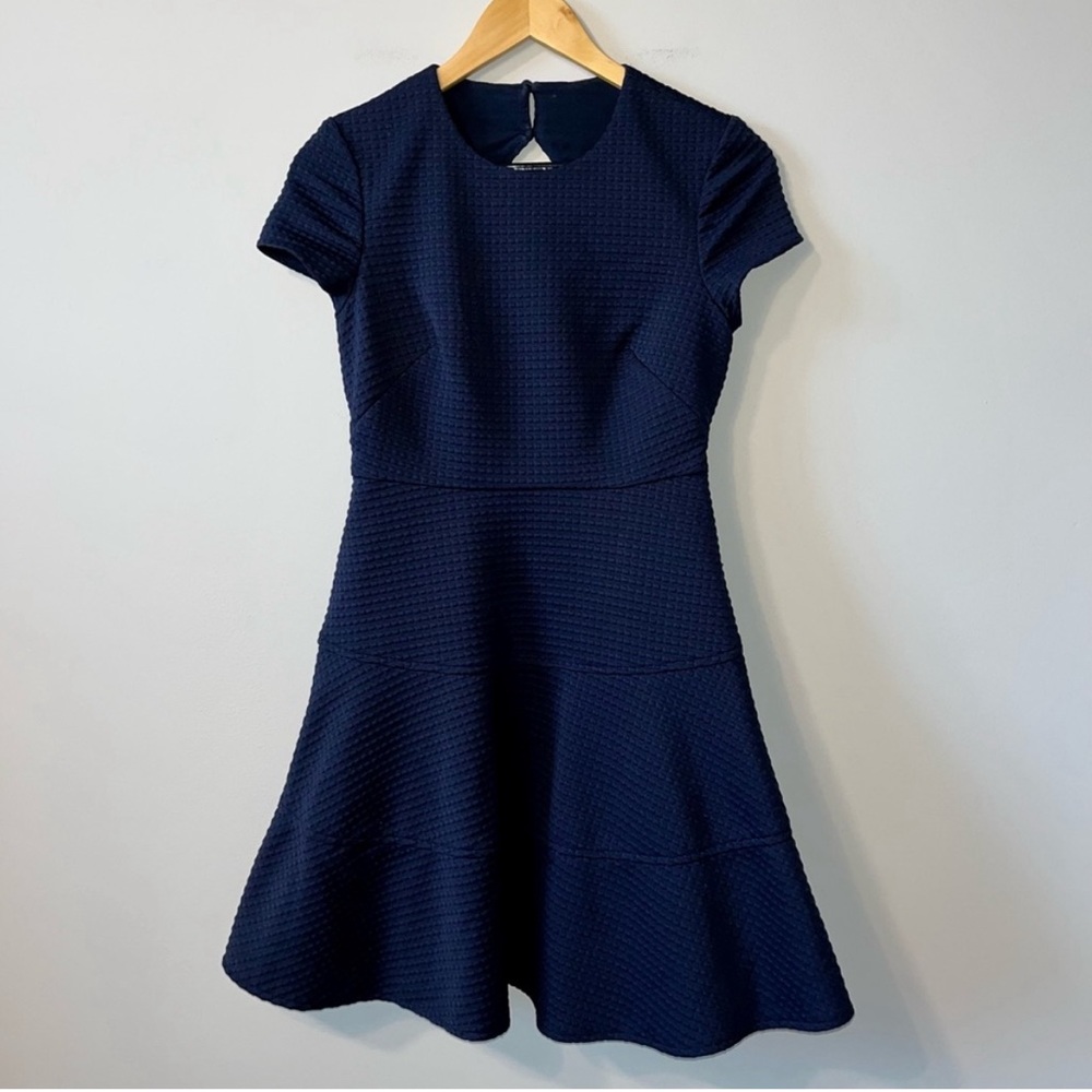 Eliza J Dress Size 4 Petite